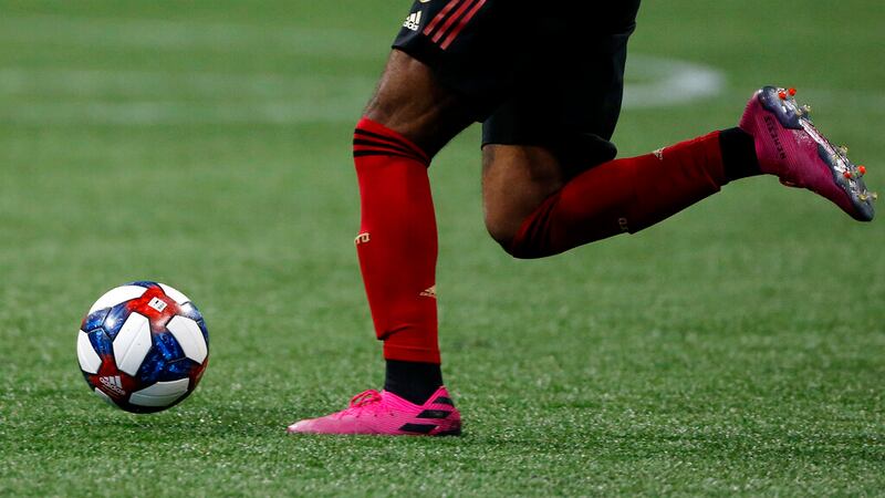 Atlanta United midfielder Darlington Nagbe (6) controls the ball during an MLS soccer game...