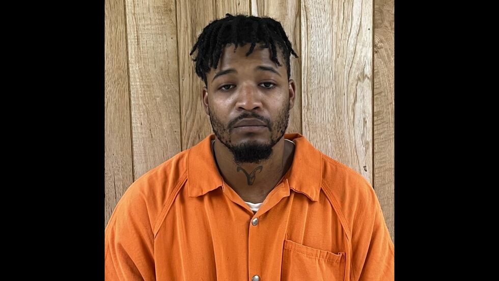 Clavarzea Thomas, 25